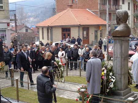 венци консул Web